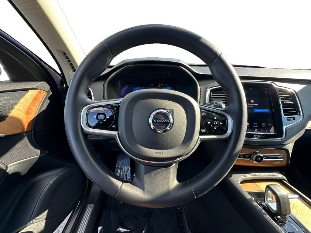 Used 2023 Volvo XC90 B6 Plus w/ Protection Package Premier AWD/4WD image 12