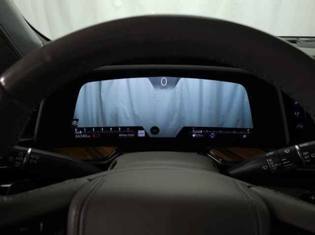 Used 2022 Cadillac Escalade Premium Luxury Platinum image 25