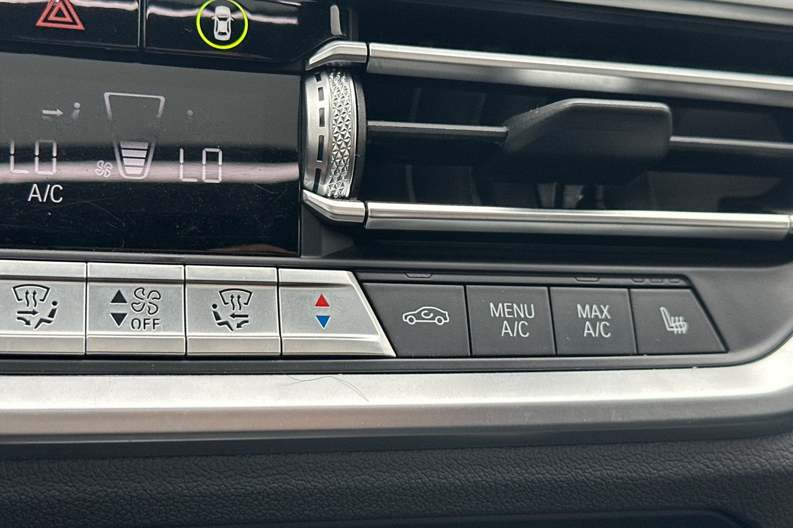 Used 2021 BMW 330e w/ Driving Assistance Package image 30