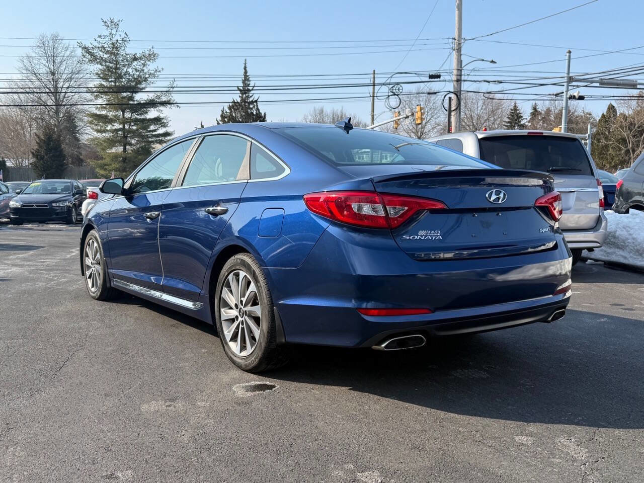 Used 2015 Hyundai Sonata Sport w/ Option Group 04 FWD image 6