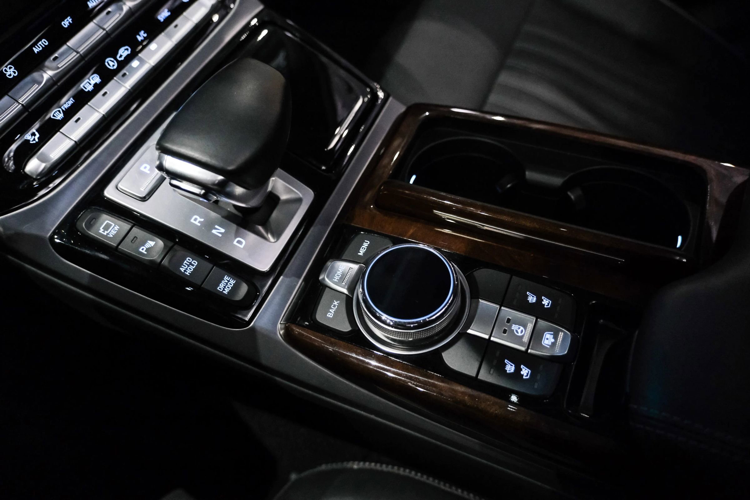 Used 2019 Genesis G90 5.0 Ultimate RWD image 27