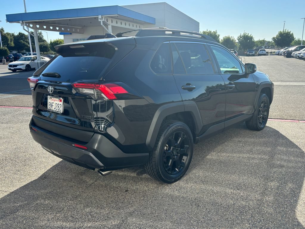Used 2020 Toyota RAV4 TRD Off-Road AWD/4WD image 5