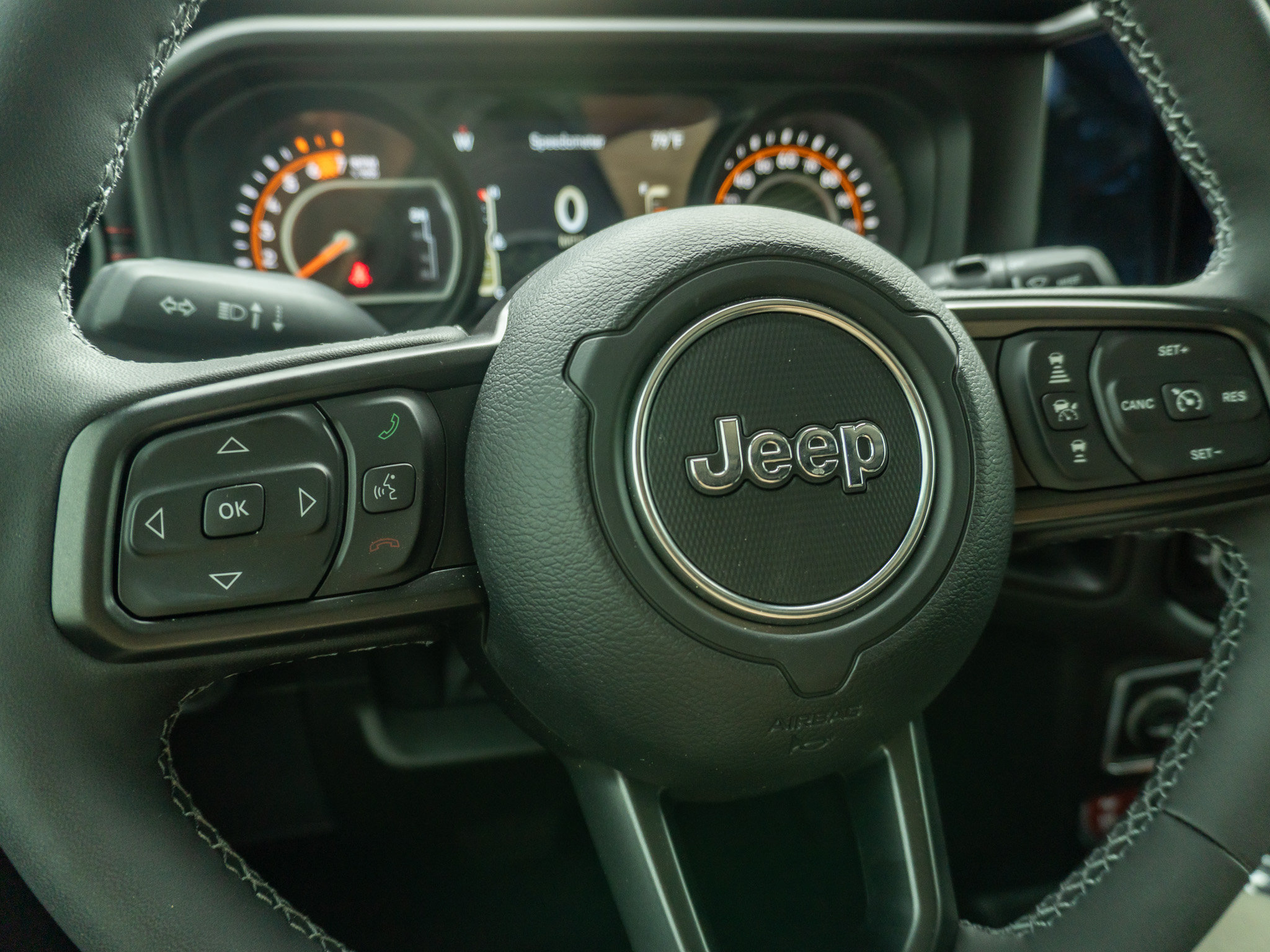 Used 2026 Jeep Wrangler Unlimited Rubicon AWD/4WD image 30