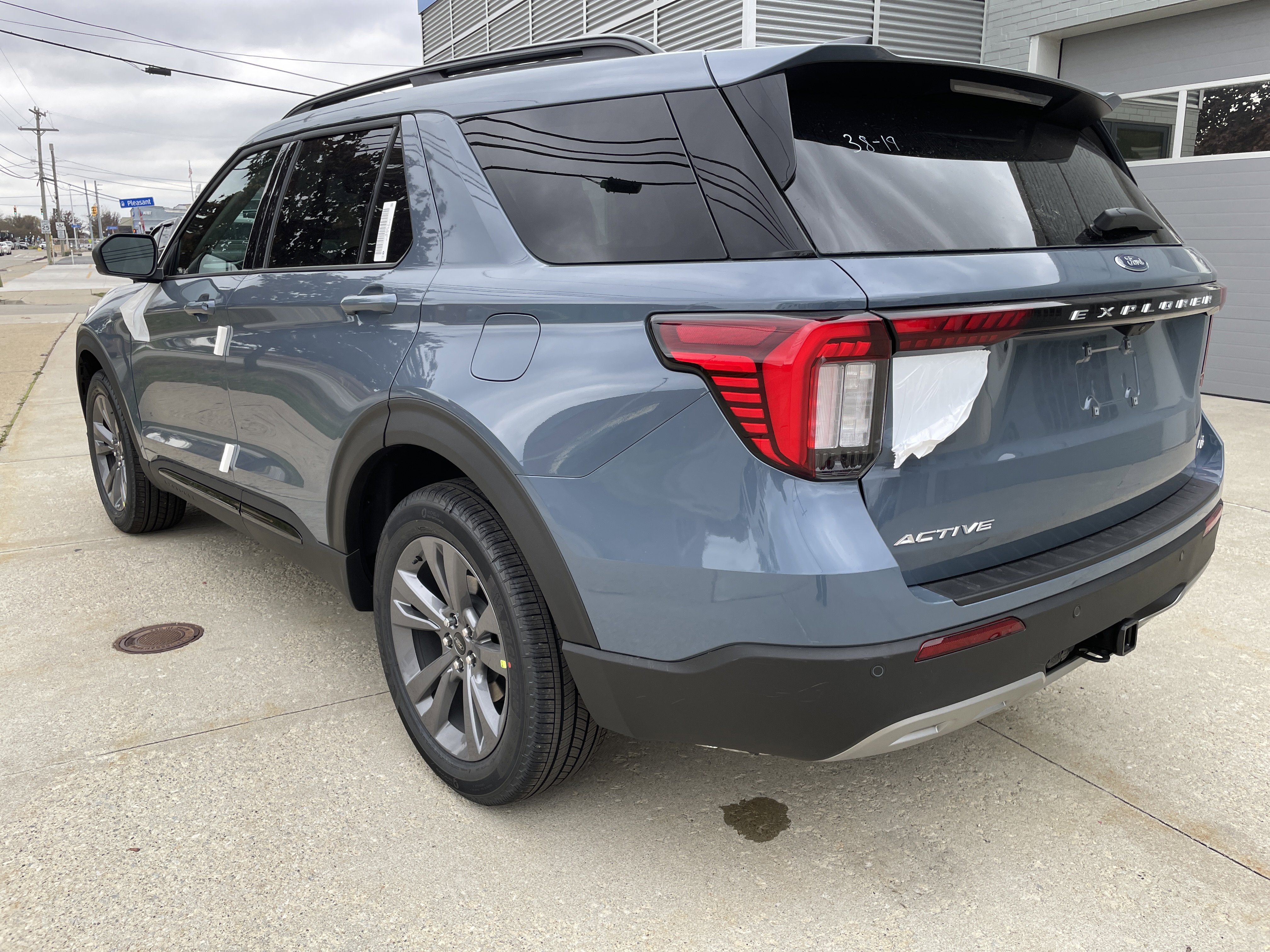 New 2026 Ford Explorer Active image 6