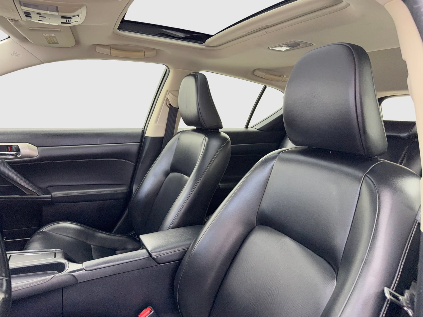 Used 2017 Lexus CT 200h w/ Seat Comfort Package FWD image 15