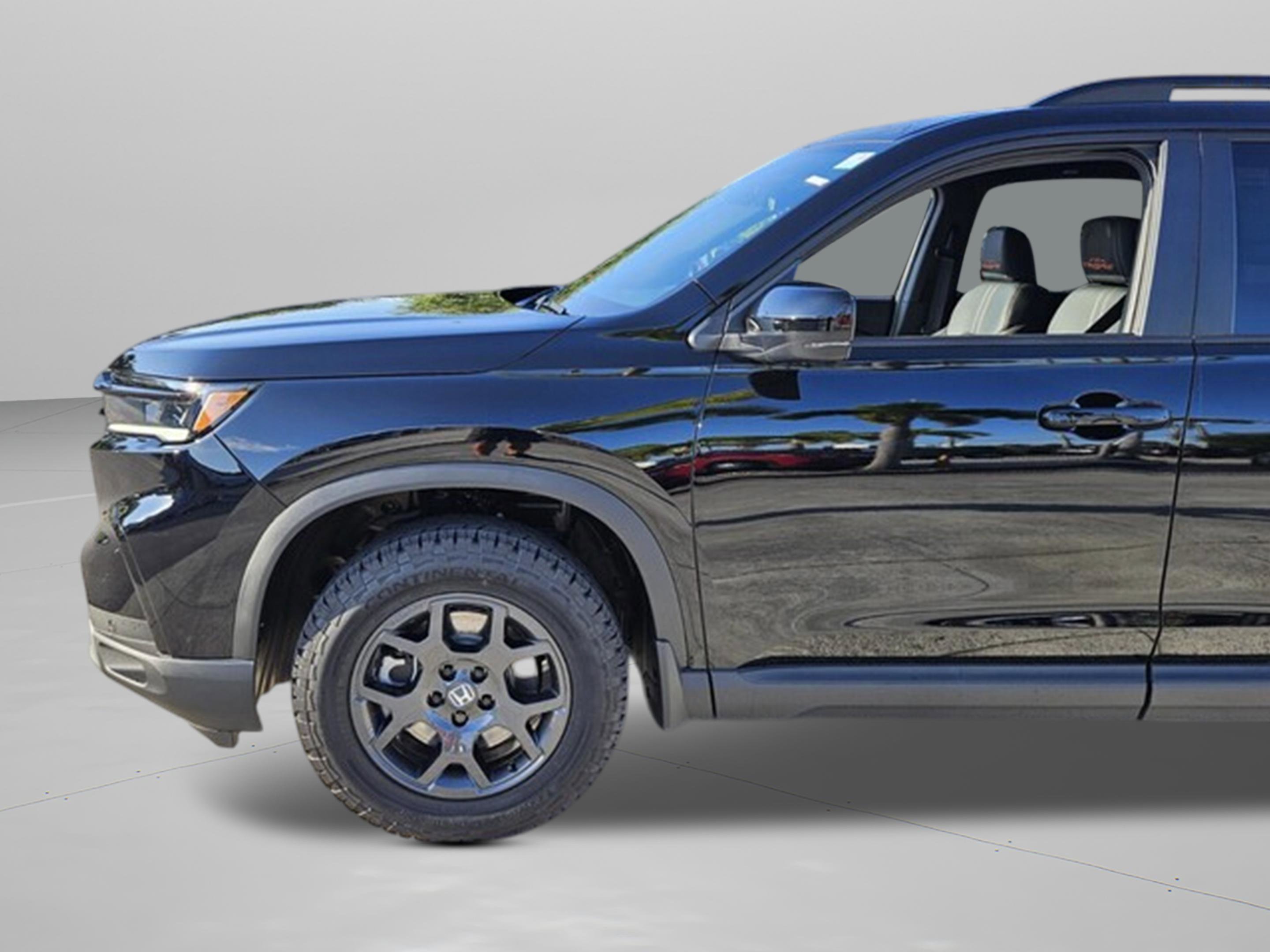 New 2025 Honda Pilot TrailSport image 36
