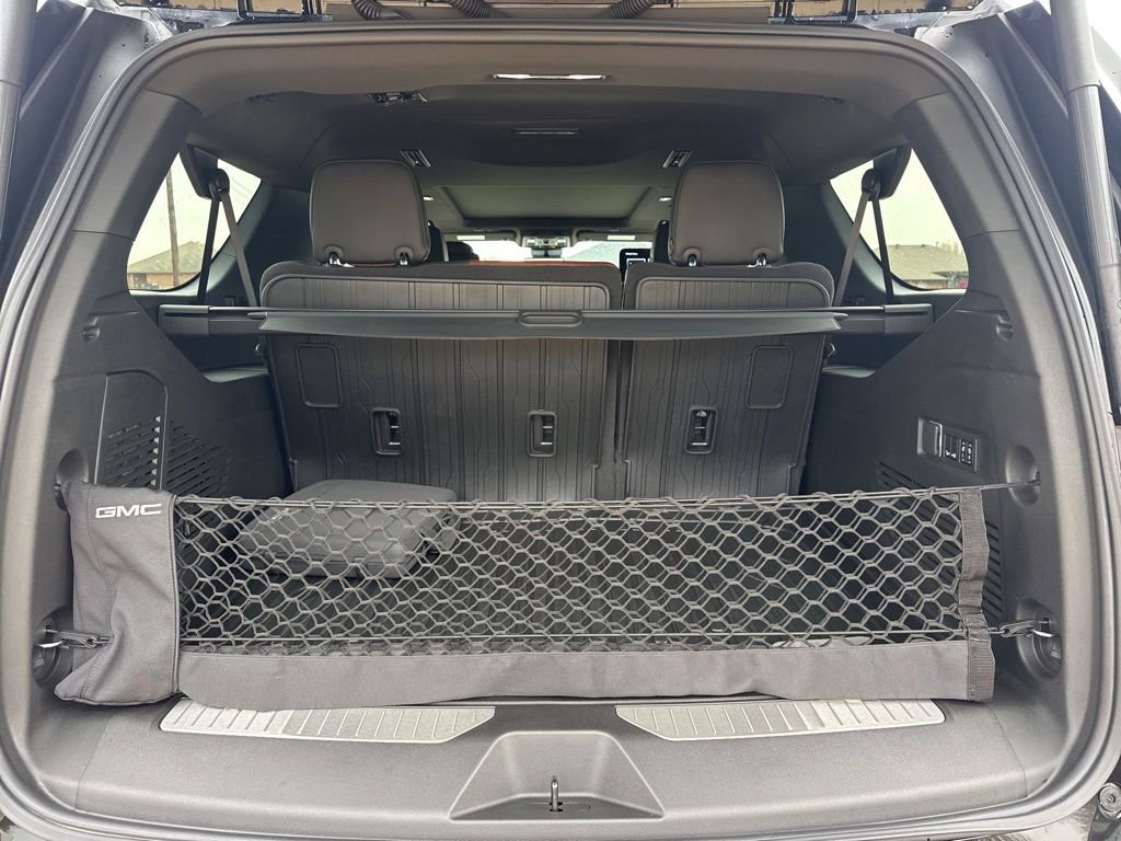 Used 2024 GMC Yukon XL Denali Ultimate w/ LPO, Illumination Package image 42