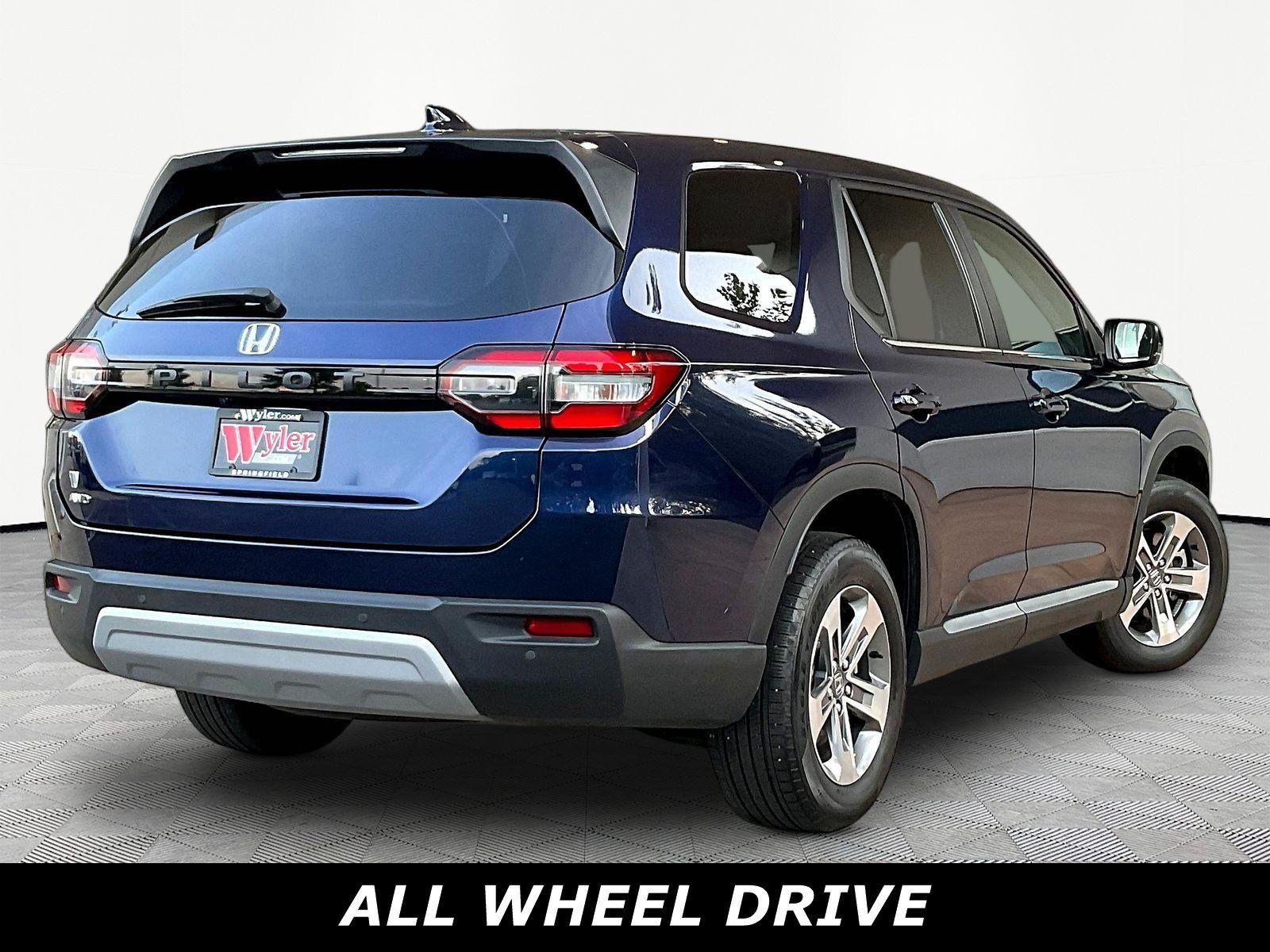 Used 2024 Honda Pilot EX-L image 6