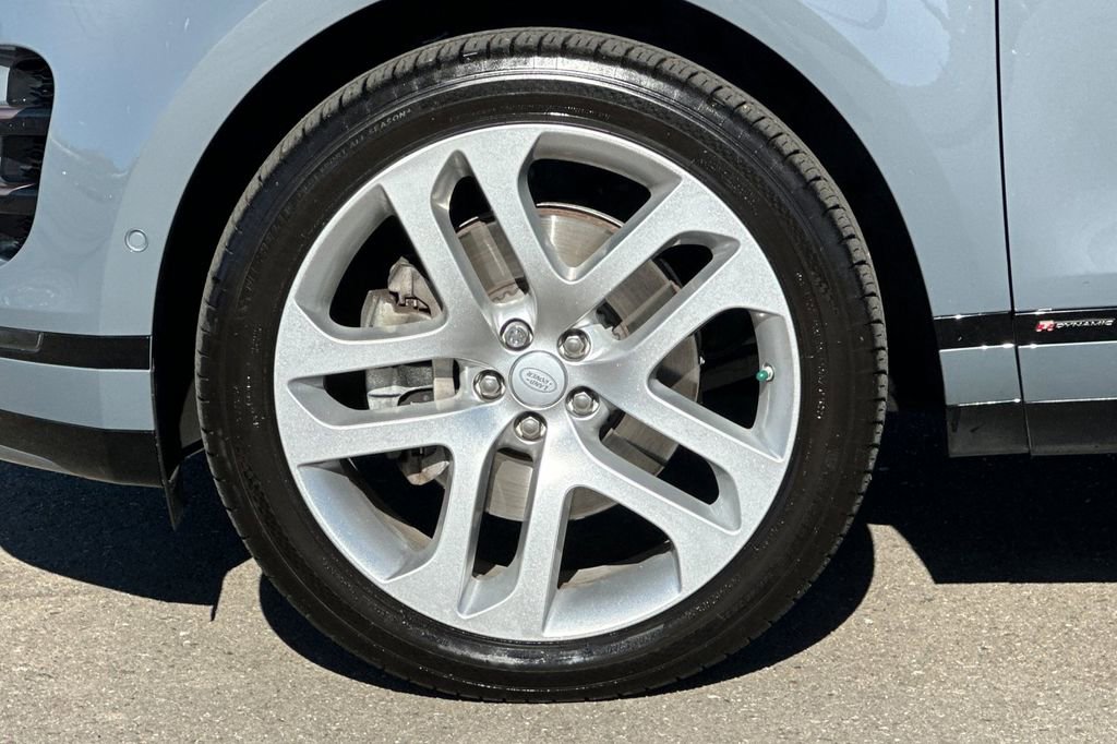 Used 2020 Land Rover Range Rover Evoque First Edition image 25