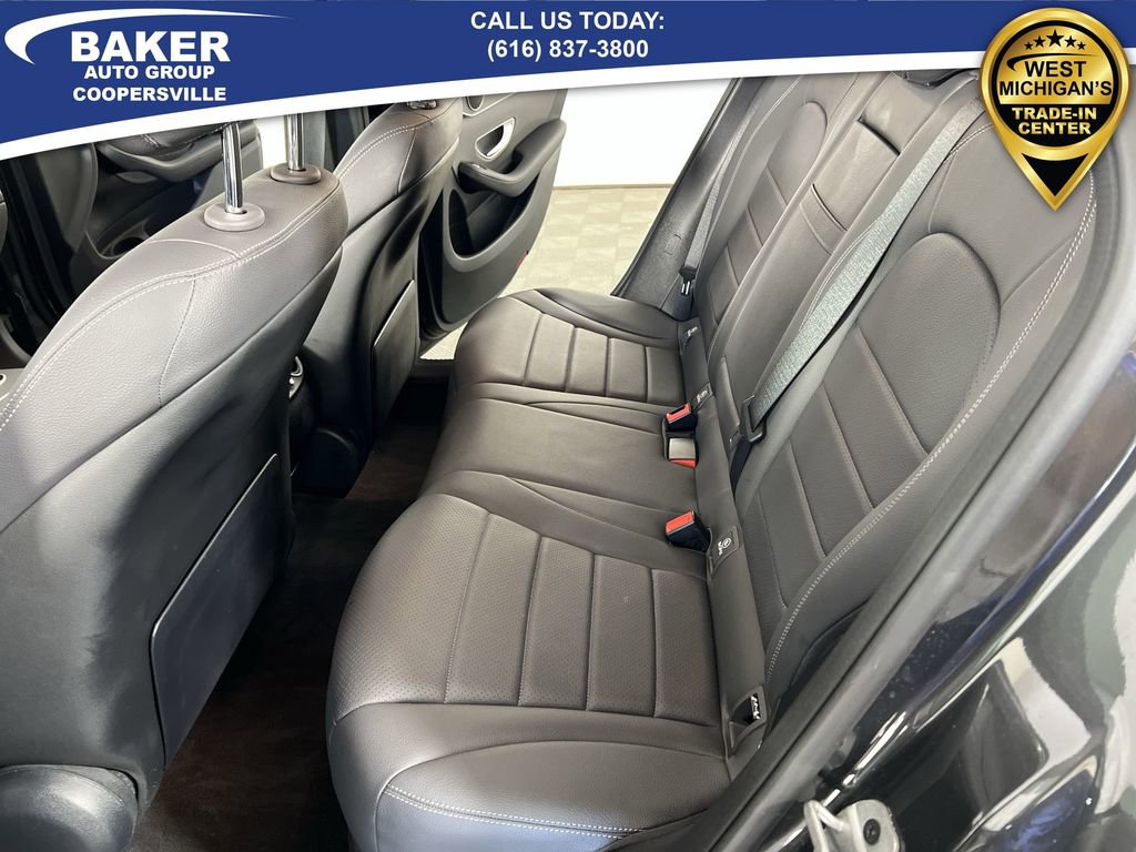 Used 2021 Mercedes-Benz GLC 300 4MATIC image 24