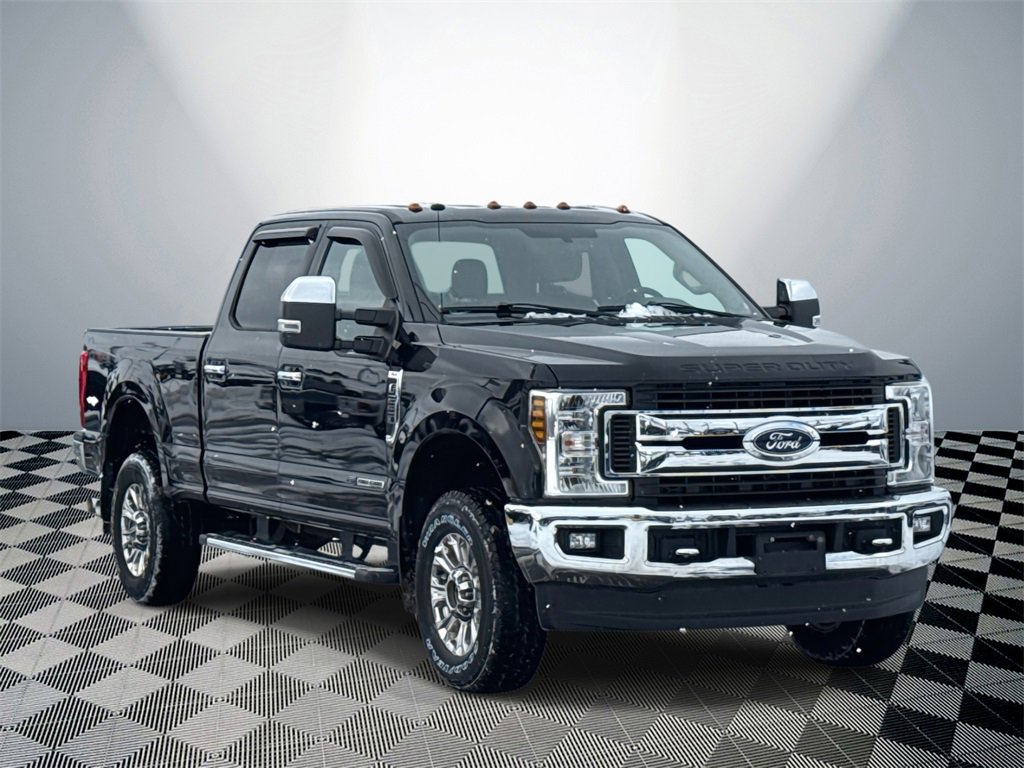 Used 2019 Ford F250 XLT w/ XLT Premium Package image 4