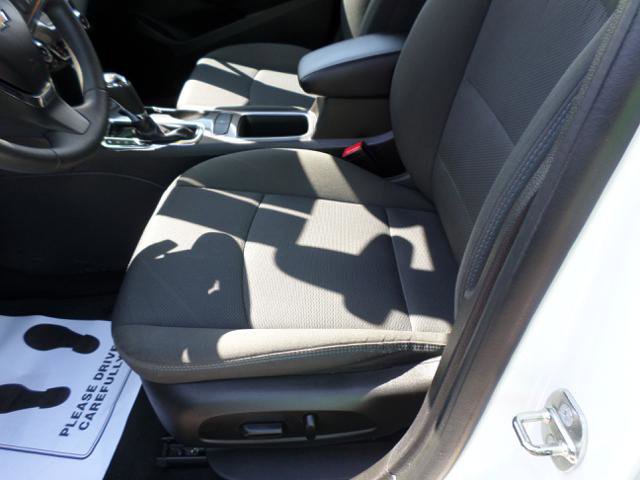 Used 2018 Chevrolet Cruze LT w/ Convenience Package image 34