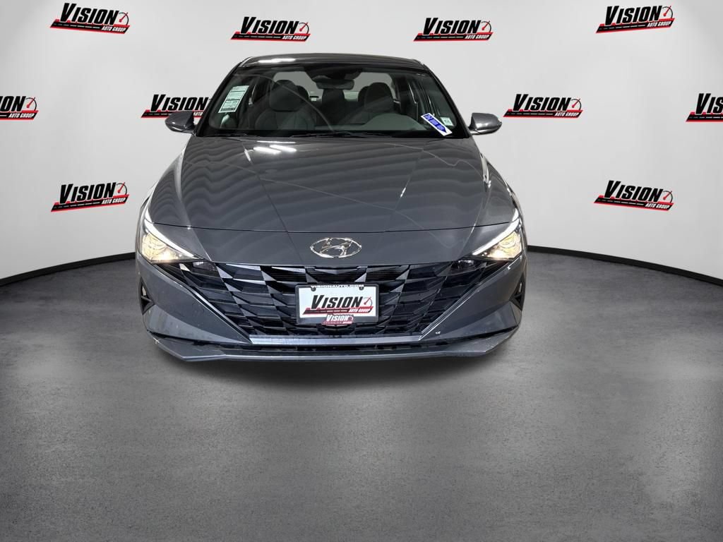 Used 2023 Hyundai Elantra SE FWD image 8