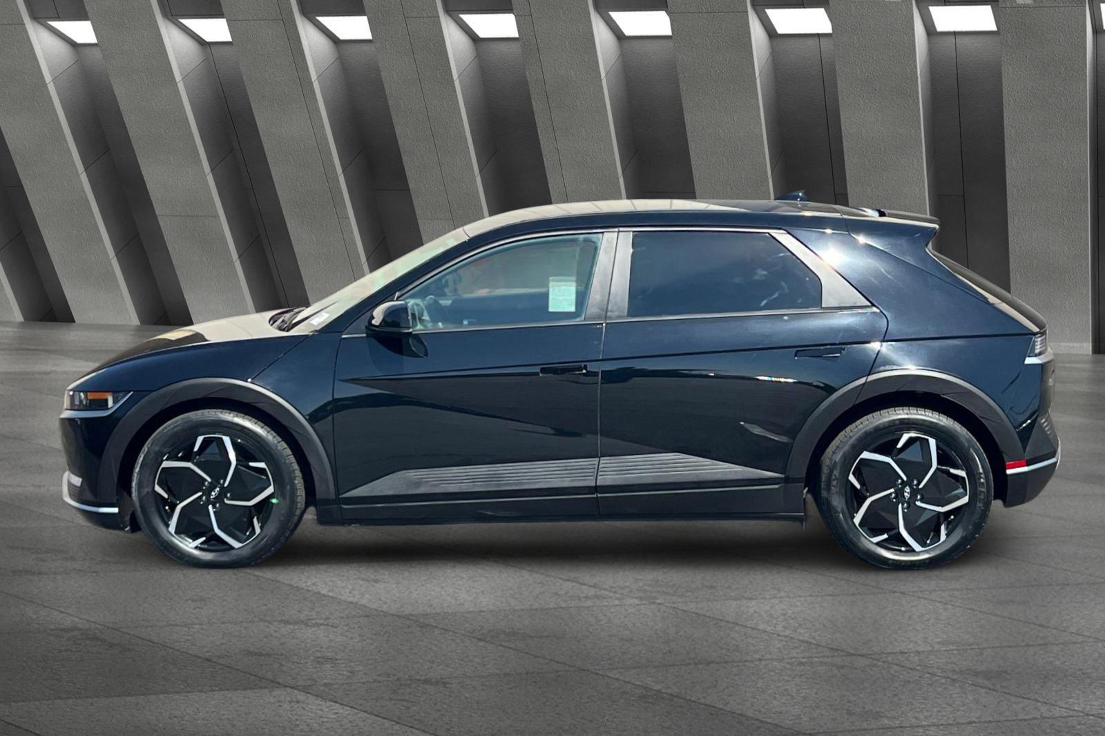 Used 2023 Hyundai Ioniq 5 SEL image 7