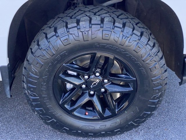 Used 2021 Chevrolet Silverado 1500 LT Trail Boss w/ Convenience Package II image 31