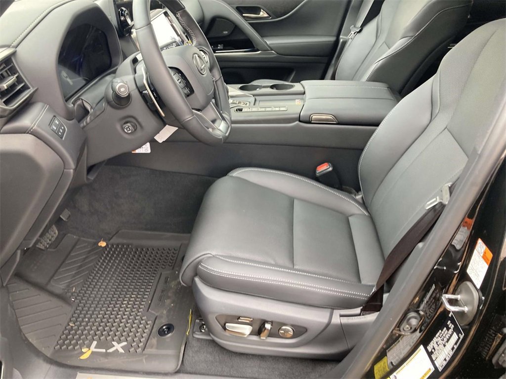 New 2025 Lexus LX 700h Luxury image 12