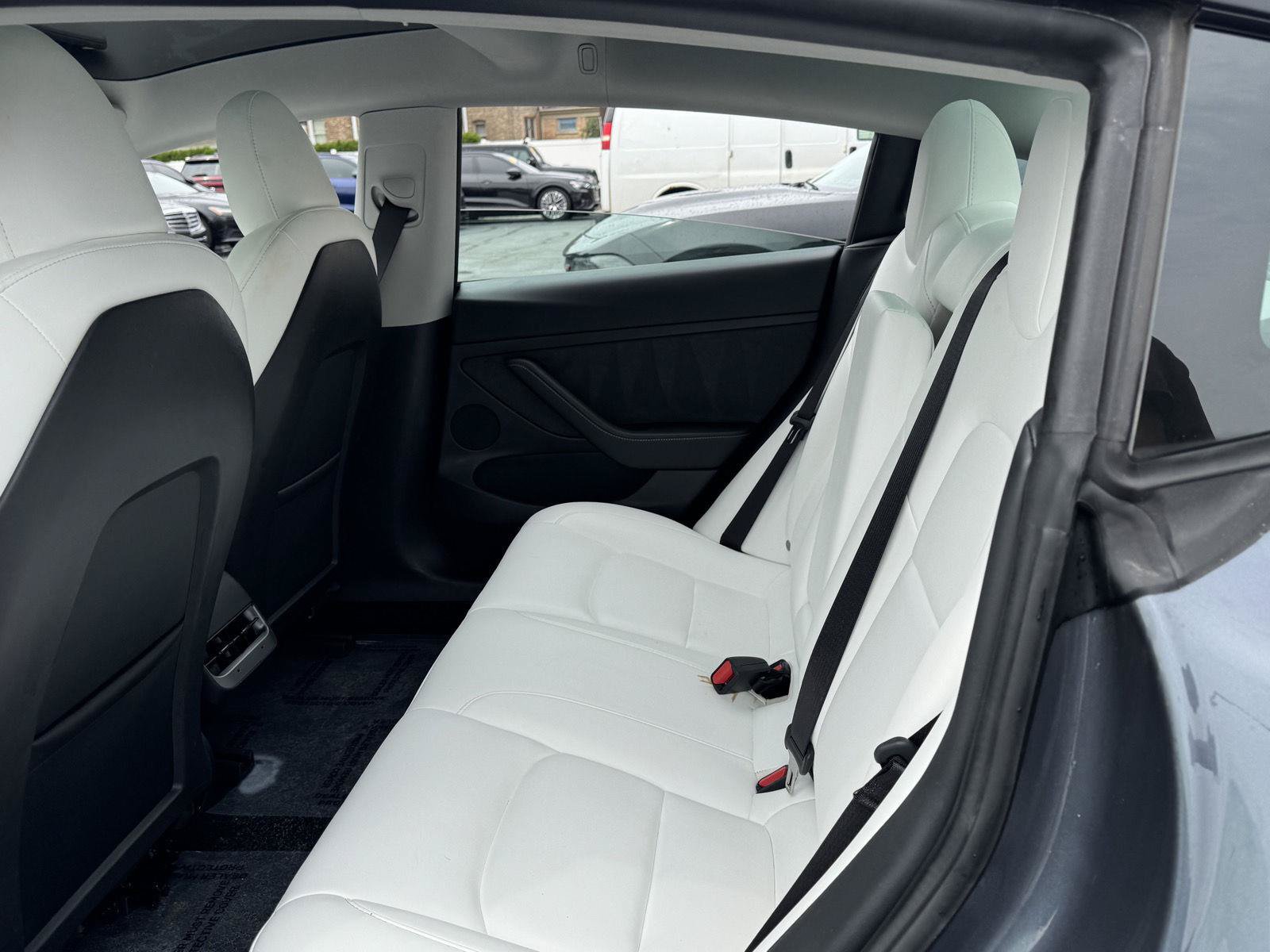 Used 2023 Tesla Model 3 Standard Range RWD image 31