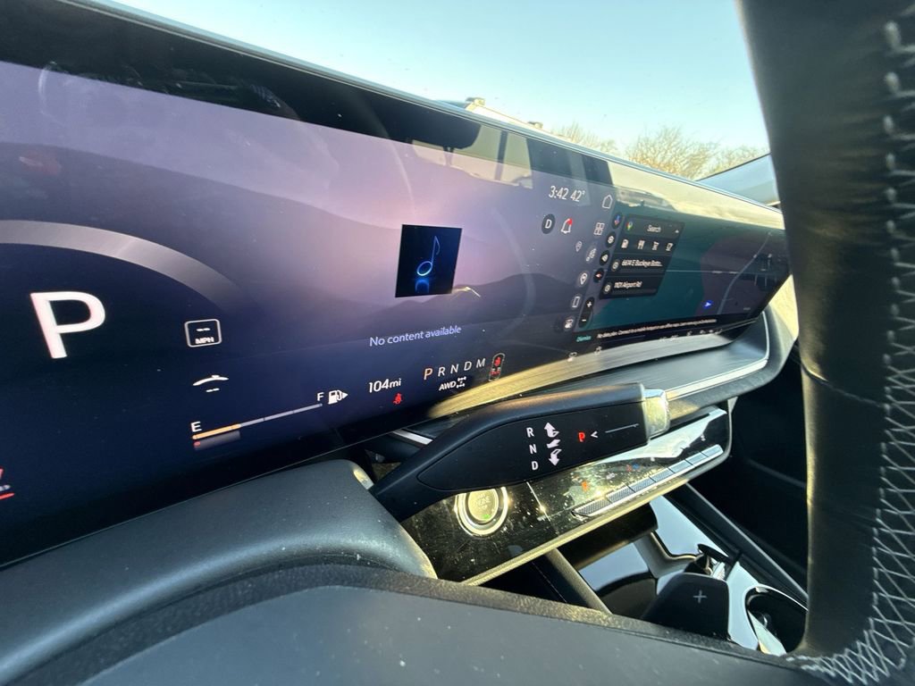 Certified 2025 Buick Envision Sport Touring image 22