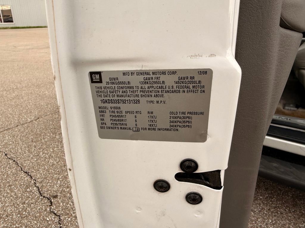Used 2009 GMC Envoy SLE image 19