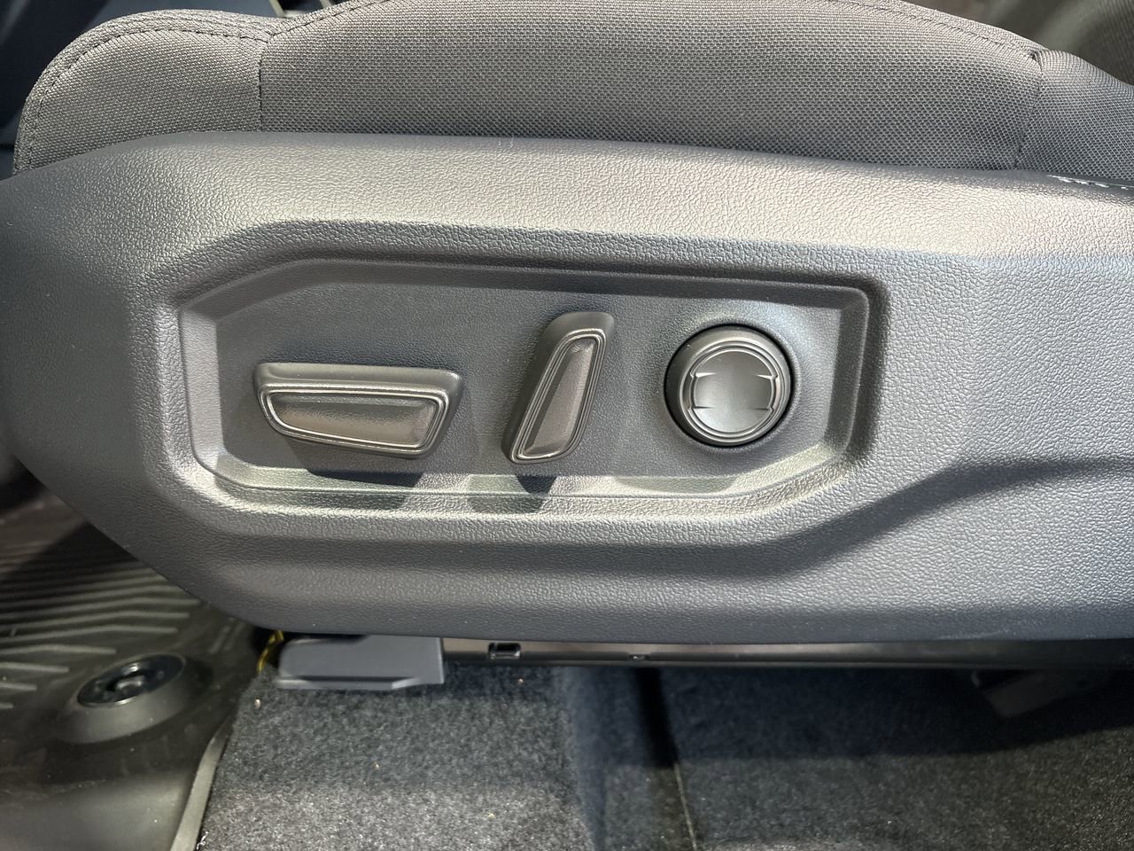 New 2026 Toyota Tundra SR5 RWD image 12