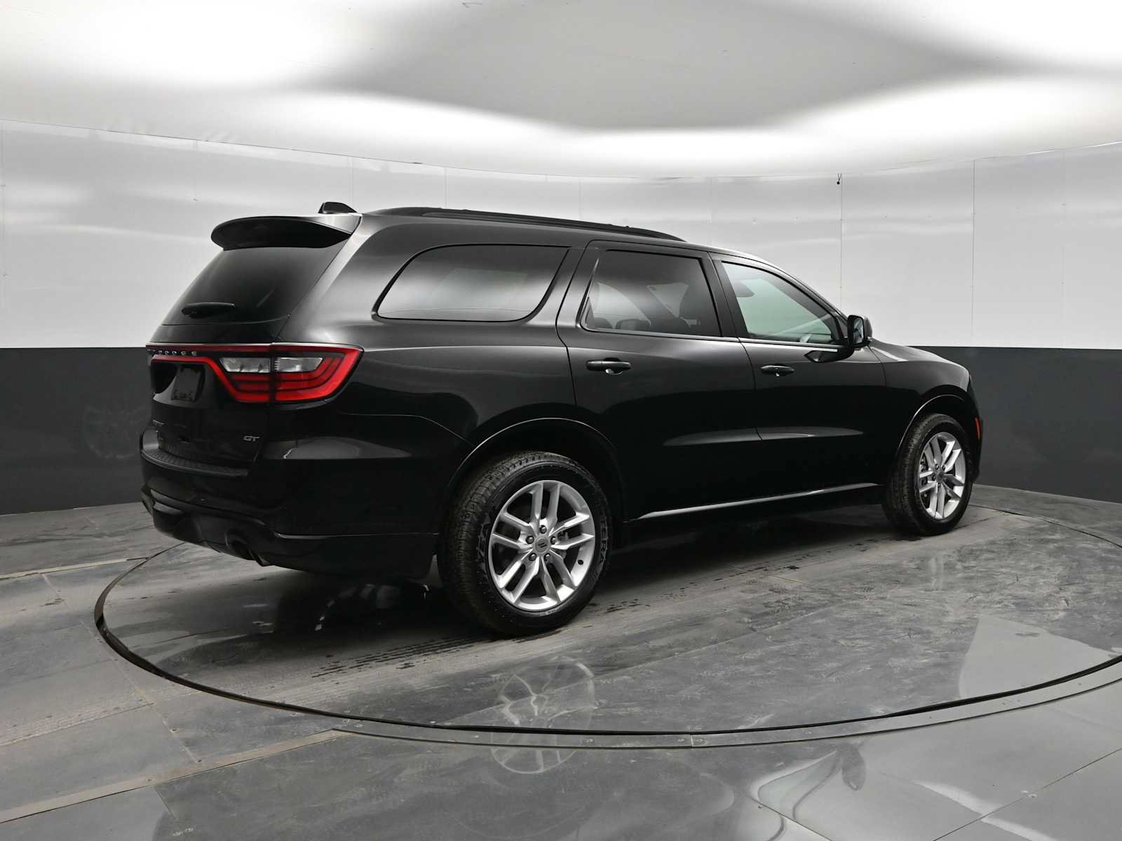 Used 2024 Dodge Durango GT AWD/4WD image 7
