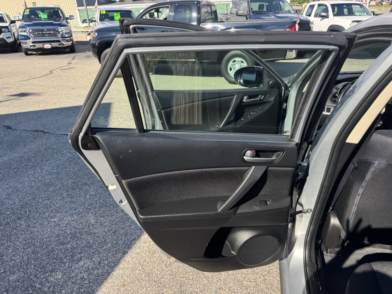 Used 2012 MAZDA MAZDA3 i Touring FWD image 27