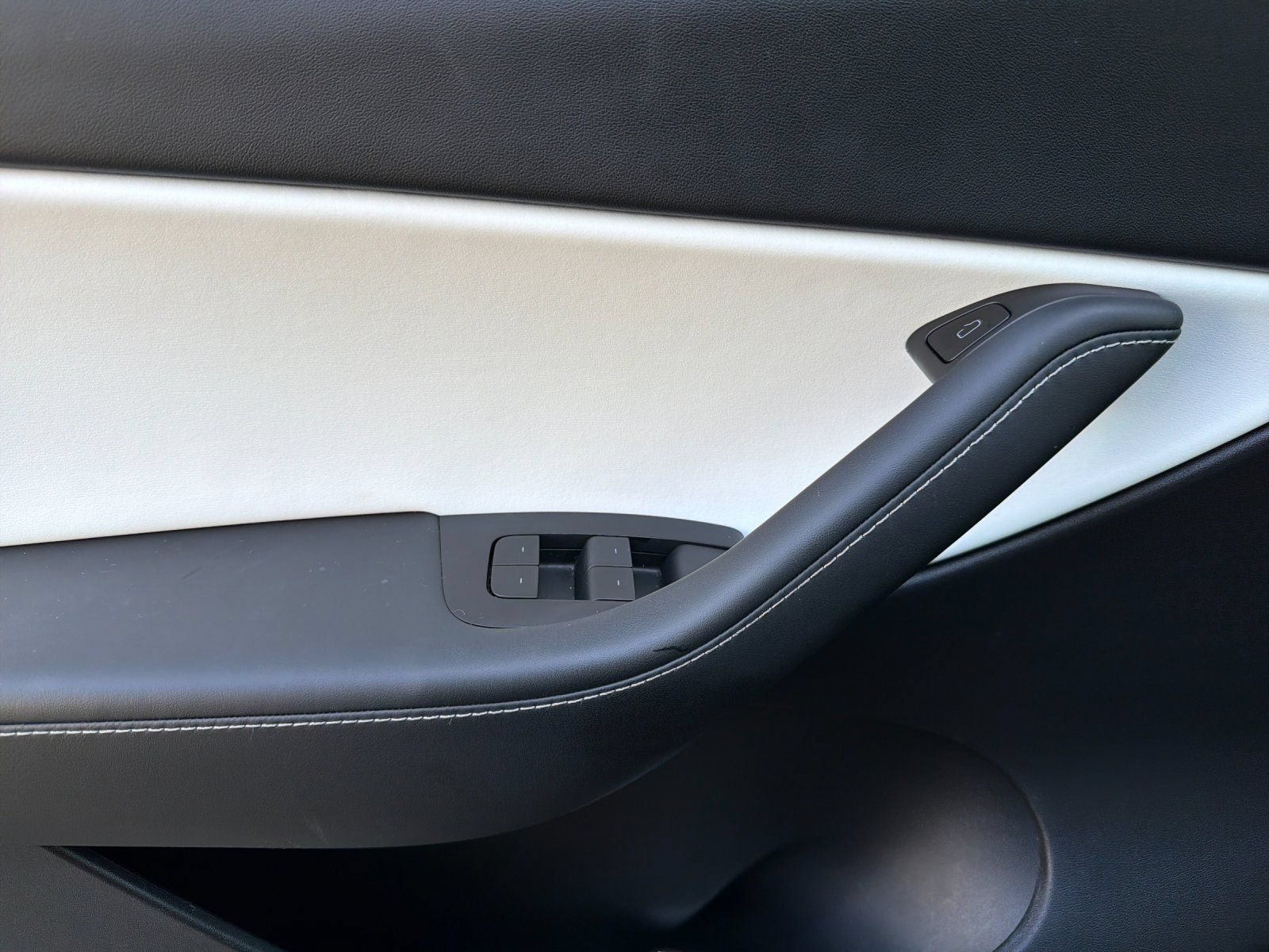 Used 2022 Tesla Model Y Performance AWD/4WD image 10
