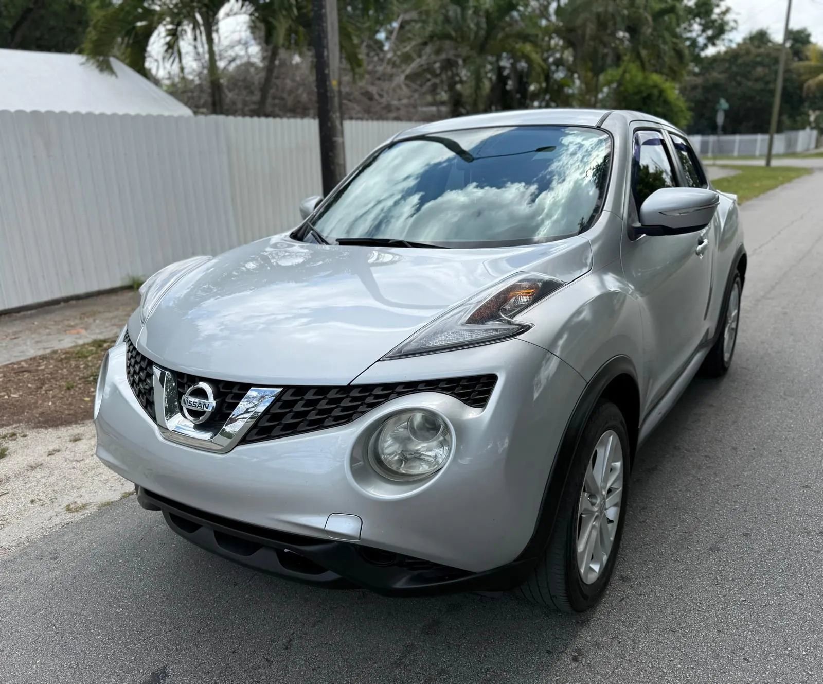 Used 2015 Nissan Juke S image 4