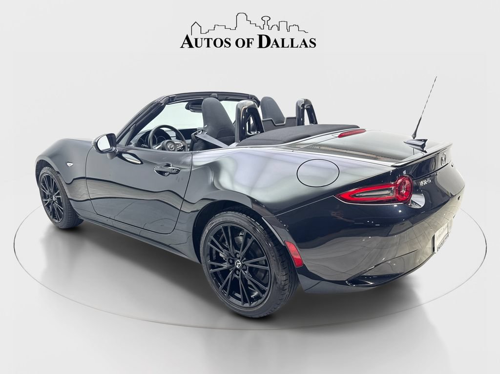 Used 2024 MAZDA MX-5 Miata Club RWD image 9