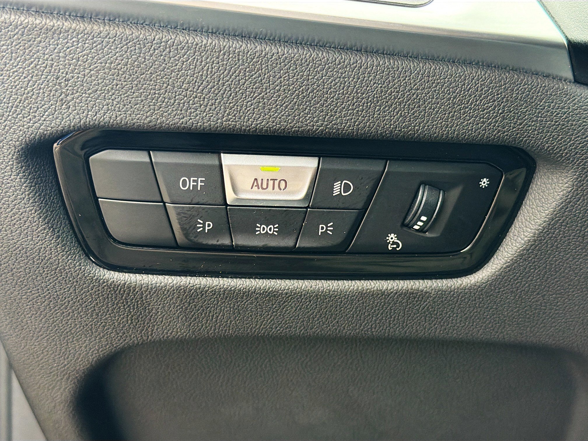 Used 2024 BMW M240i Coupe image 32