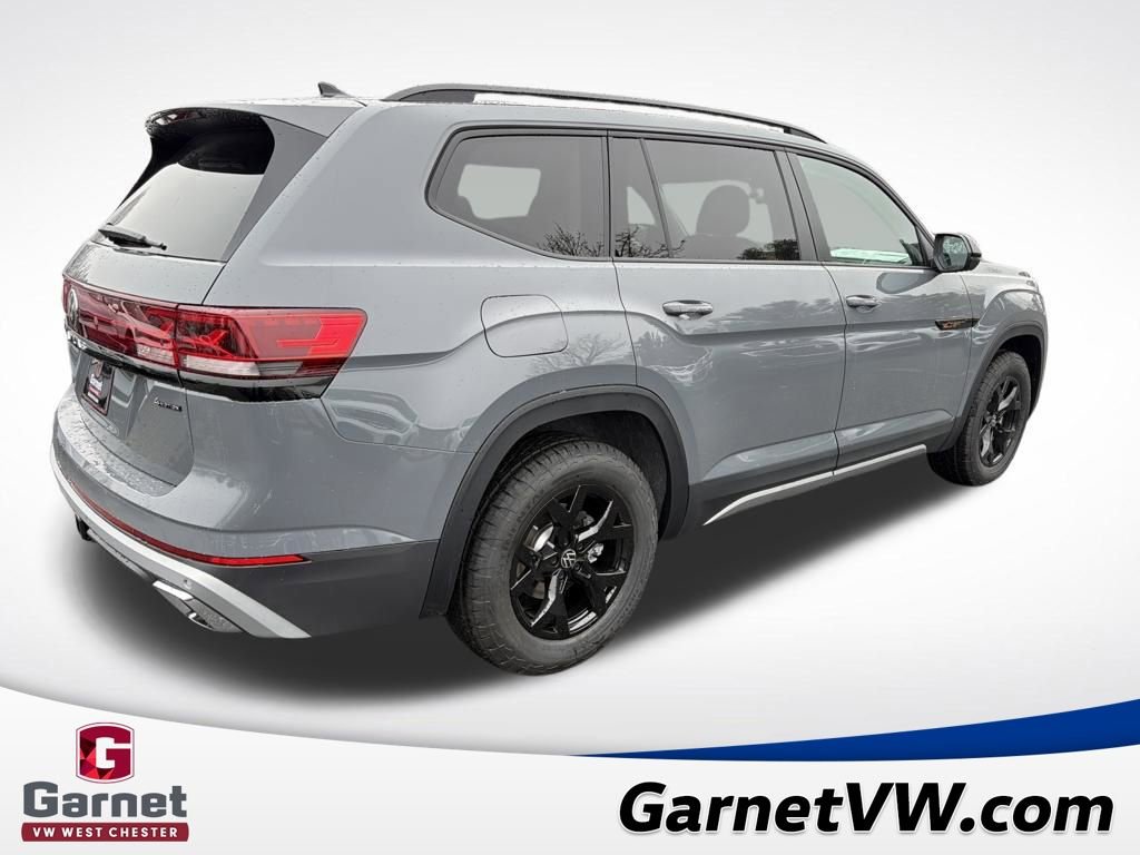 New 2026 Volkswagen Atlas Peak Edition image 5