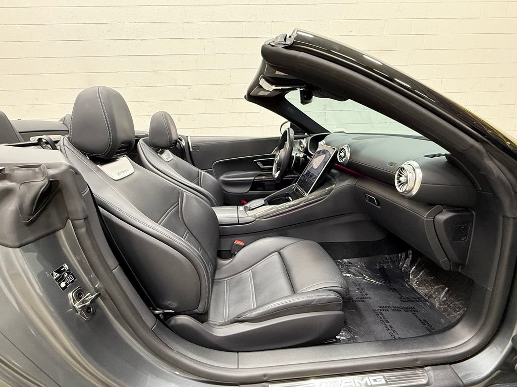 Used 2022 Mercedes-Benz SL 63 AMG 4MATIC image 30