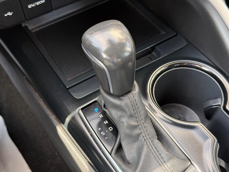 Used 2020 Toyota Camry SE image 26