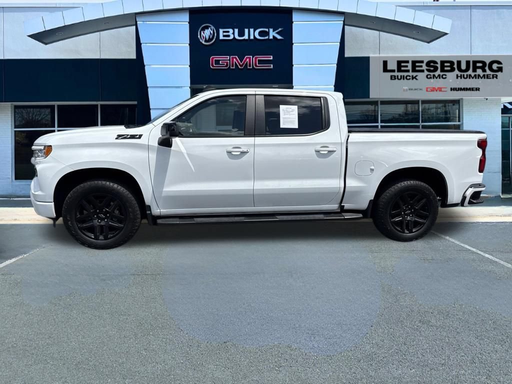 Used 2023 Chevrolet Silverado 1500 RST w/ Z71 Off-Road Package AWD/4WD image 4