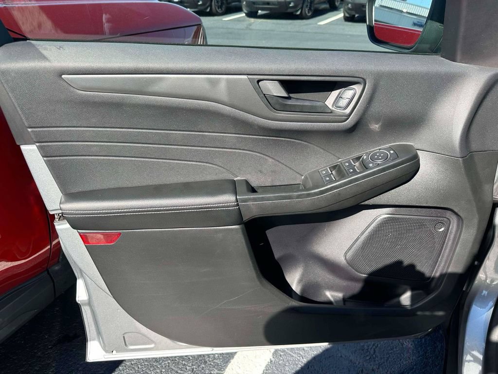 Used 2023 Ford Escape Active AWD/4WD image 16