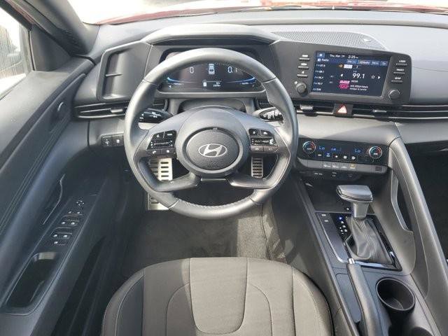 Certified 2025 Hyundai Elantra Sport image 15