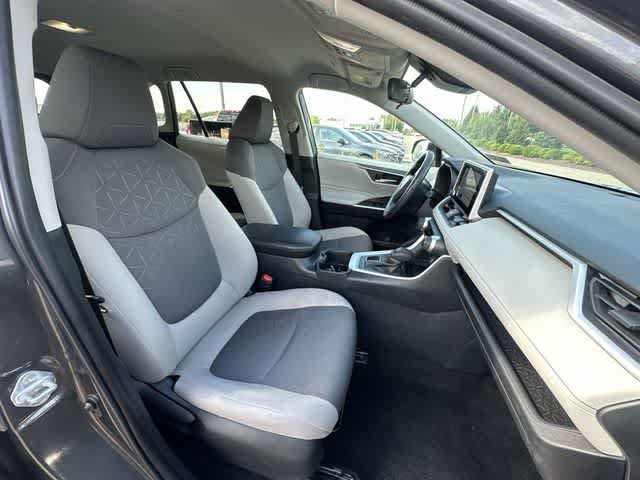 Used 2024 Toyota RAV4 XLE AWD/4WD image 21