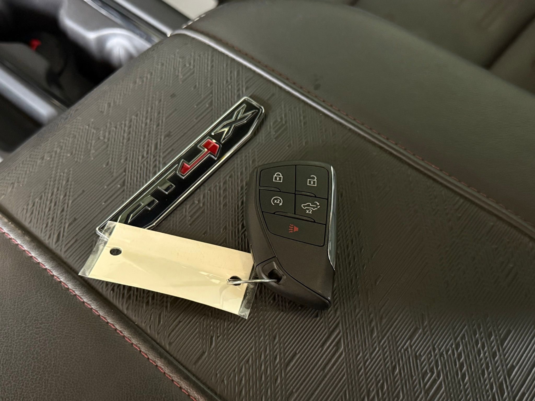 Used 2024 GMC Sierra 2500 AT4X image 63