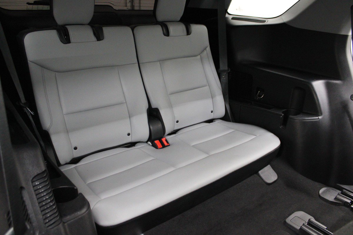 Used 2021 Ford Explorer XLT w/ Equipment Group 202A AWD/4WD image 13