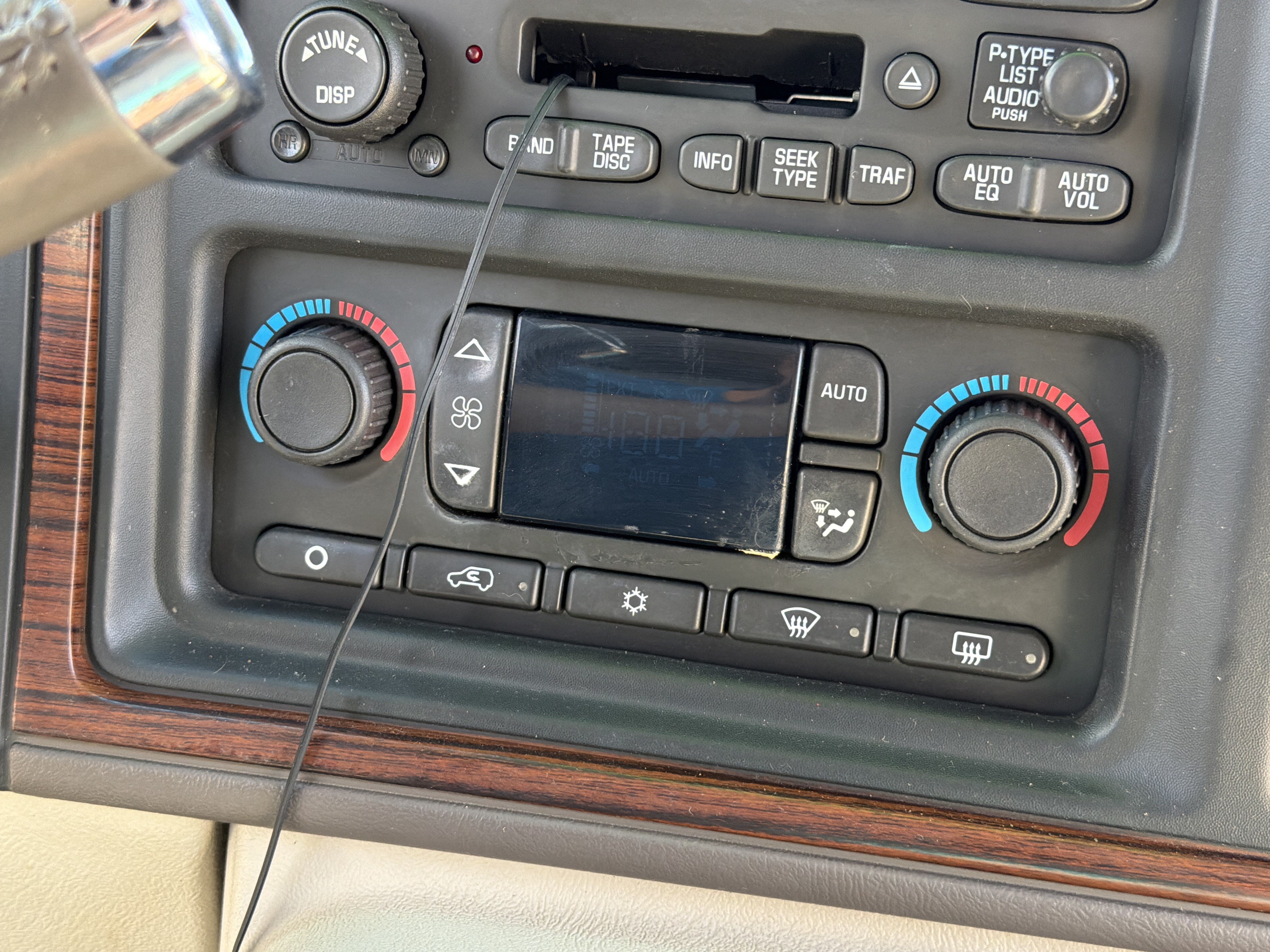 Used 2003 Cadillac Escalade AWD image 23