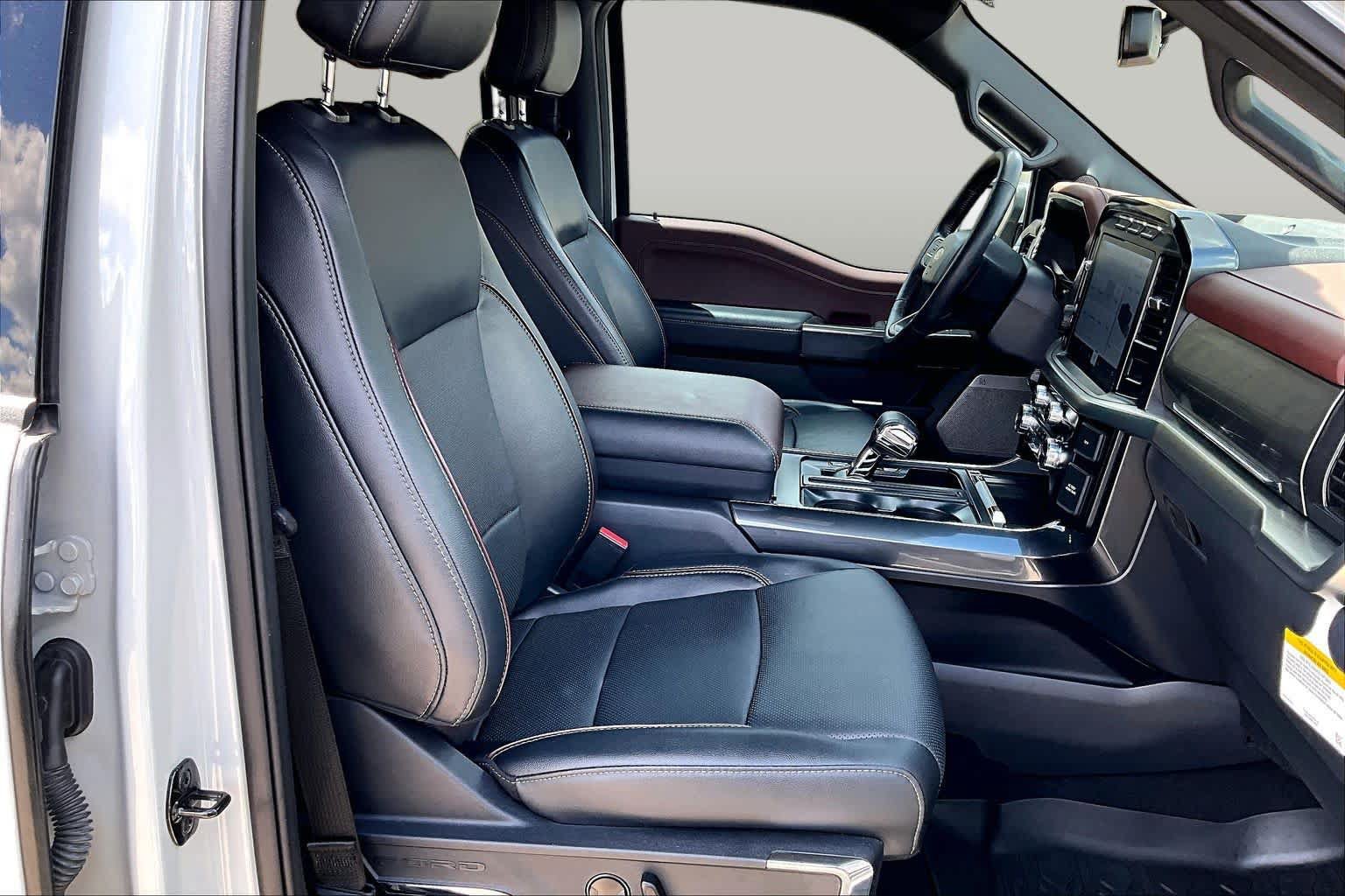 Used 2023 Ford F150 Lariat AWD/4WD image 9