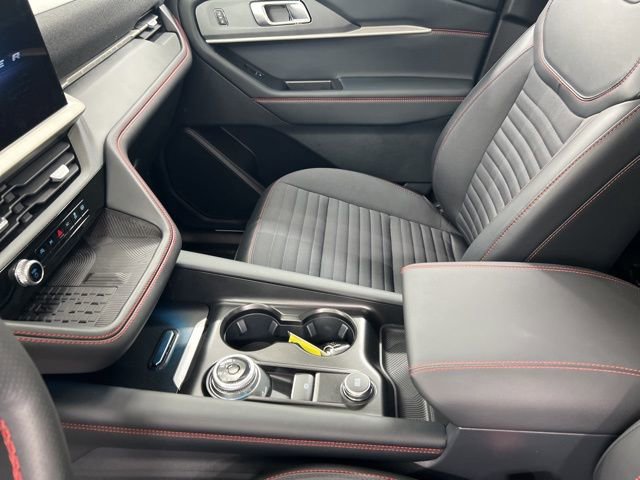 Used 2025 Ford Explorer ST-Line w/ Premium Package image 17