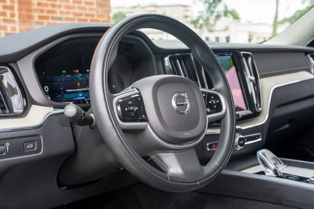 Used 2022 Volvo XC60 B5 Inscription w/ Advanced Package AWD/4WD image 20