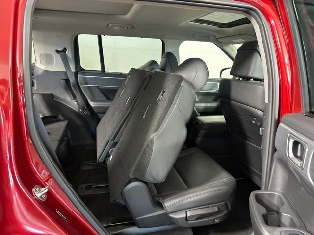 Used 2024 Hyundai Santa Fe Limited image 27