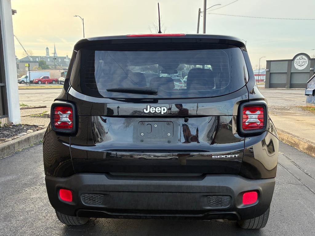 Used 2017 Jeep Renegade Sport w/ Power & Air Group image 5