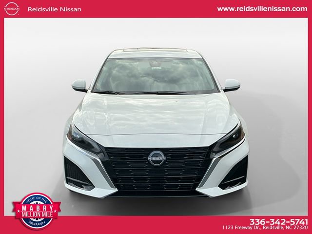 New 2025 Nissan Altima 2.5 SL image 9