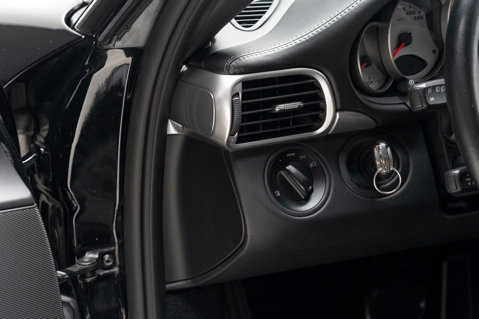 Used 2013 Porsche 911 Turbo S AWD/4WD image 20