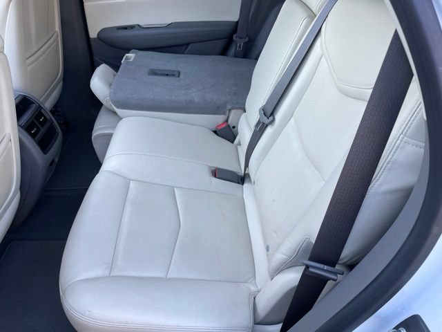 Used 2017 Cadillac XT5 Luxury w/ Driver Awareness Package AWD/4WD image 59