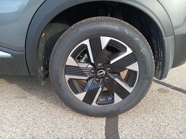 New 2026 Nissan Kicks SV w/ SV Premium Package image 34