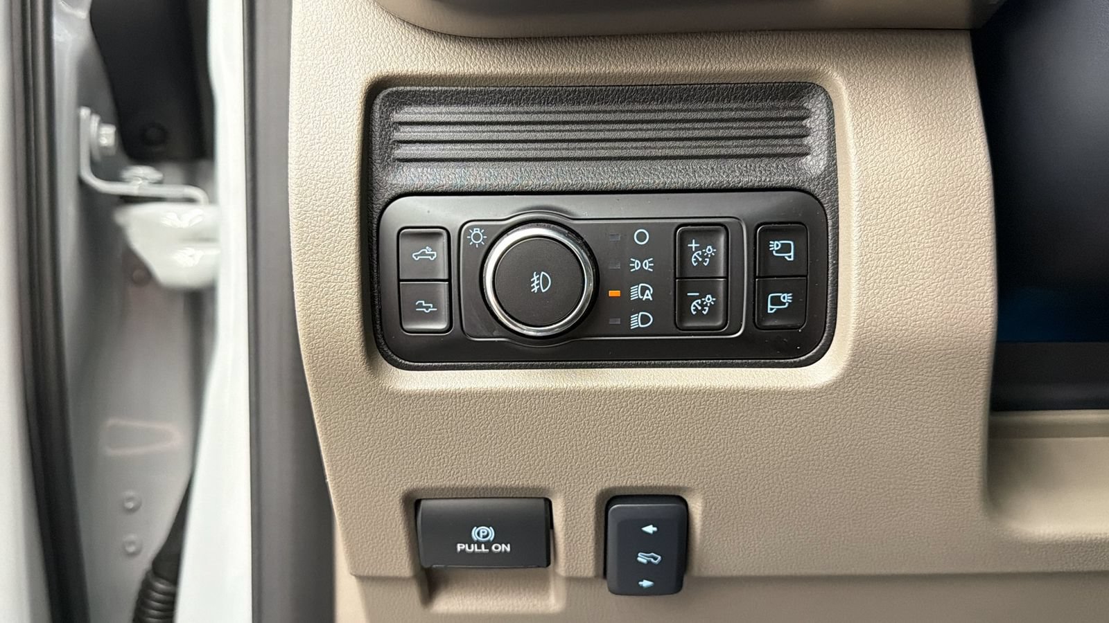 Used 2026 Ford F450 Platinum w/ Platinum Plus Package AWD/4WD image 32